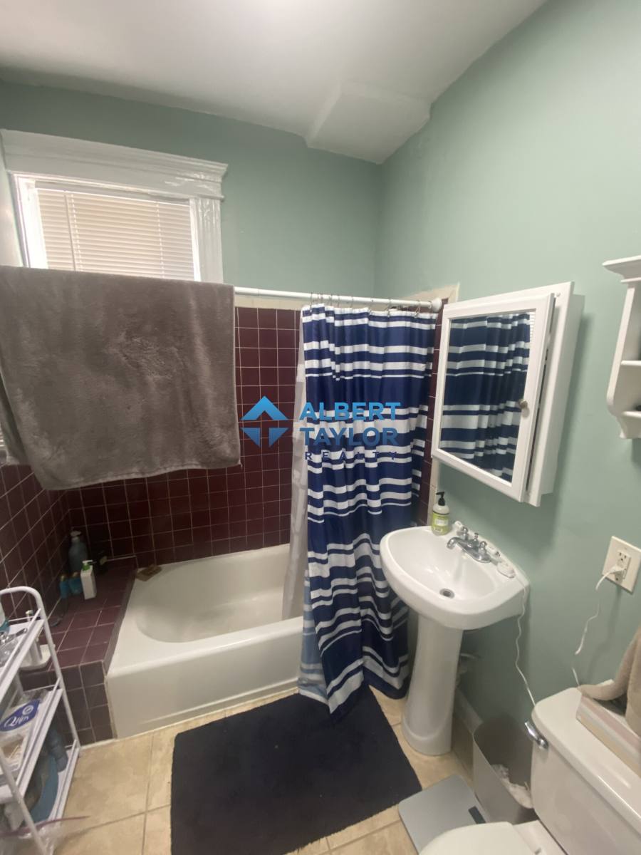 Apartment for rent at 881 Huntington Ave #7, Boston, MA 02115