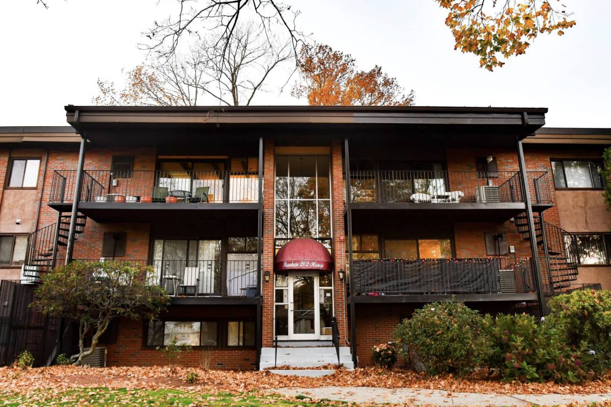 Apartment for rent at 202 Central St #12, Stoneham, MA 02180