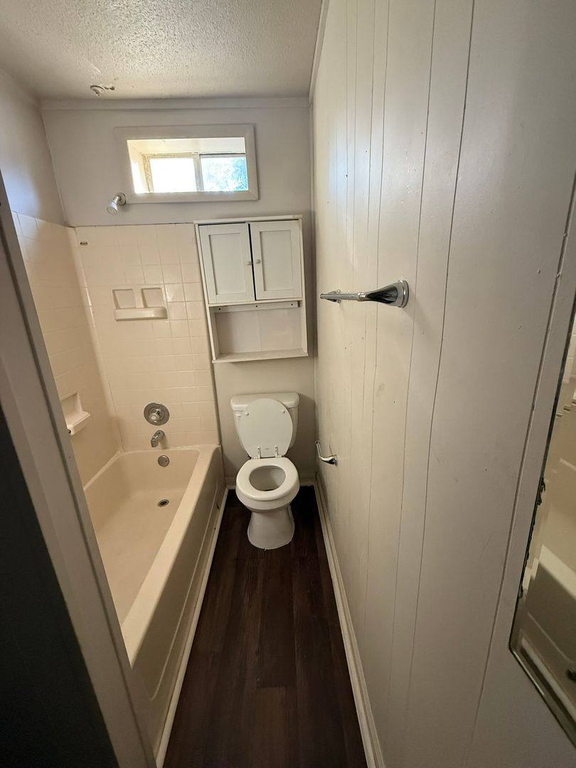 Apartment for rent at 214 E Grady St, Statesboro, GA 30458