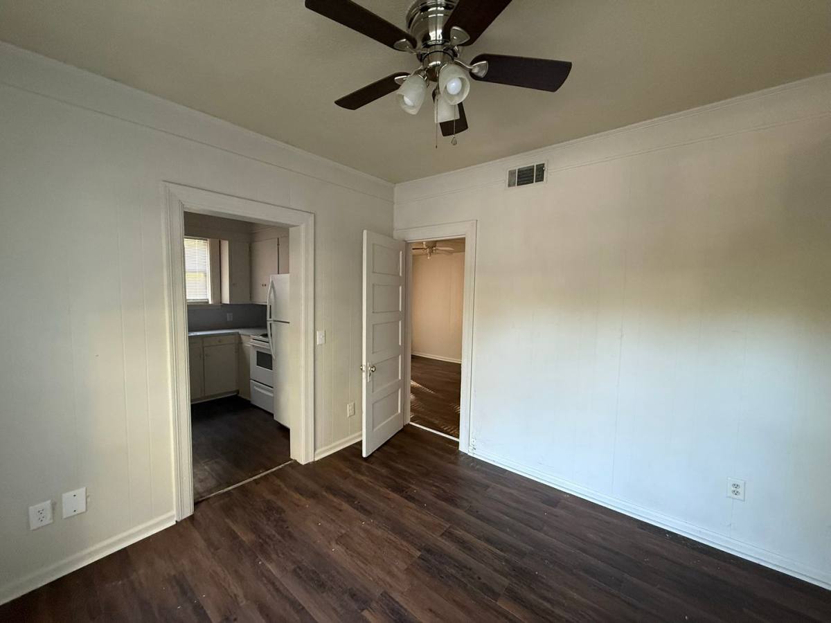 Apartment for rent at 214 E Grady St, Statesboro, GA 30458