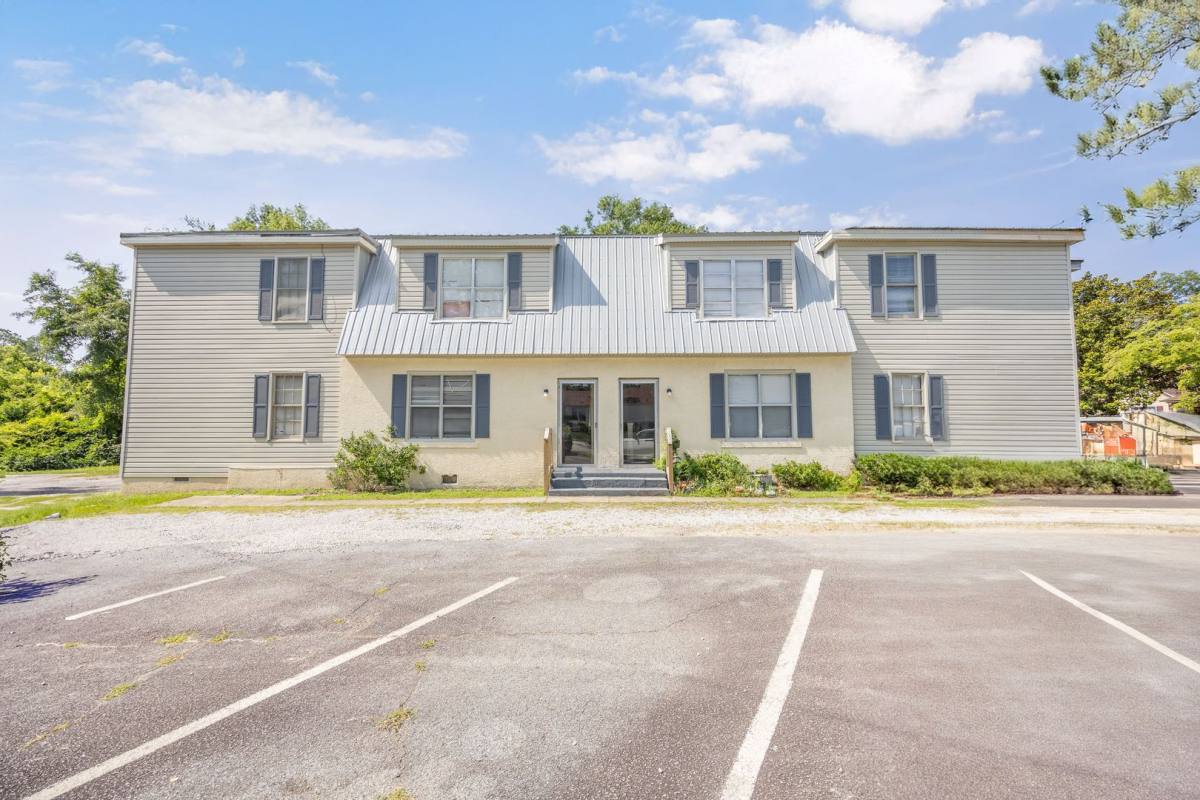 Apartment for rent at 214 E Grady St, Statesboro, GA 30458