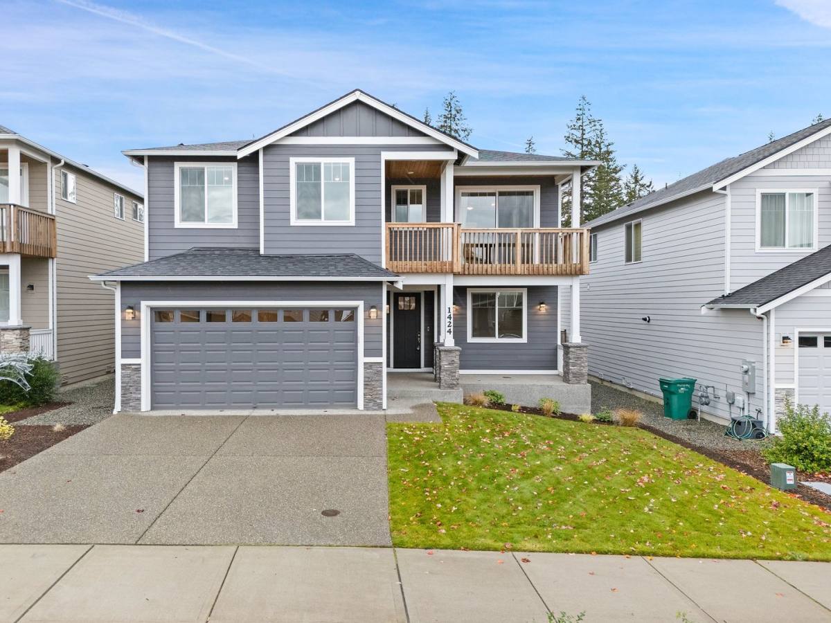 House for rent at 1424 Baker Heights Loop, Bremerton, WA 98312