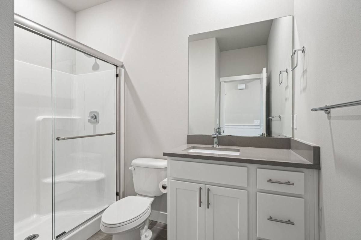 House for rent at 1424 Baker Heights Loop, Bremerton, WA 98312