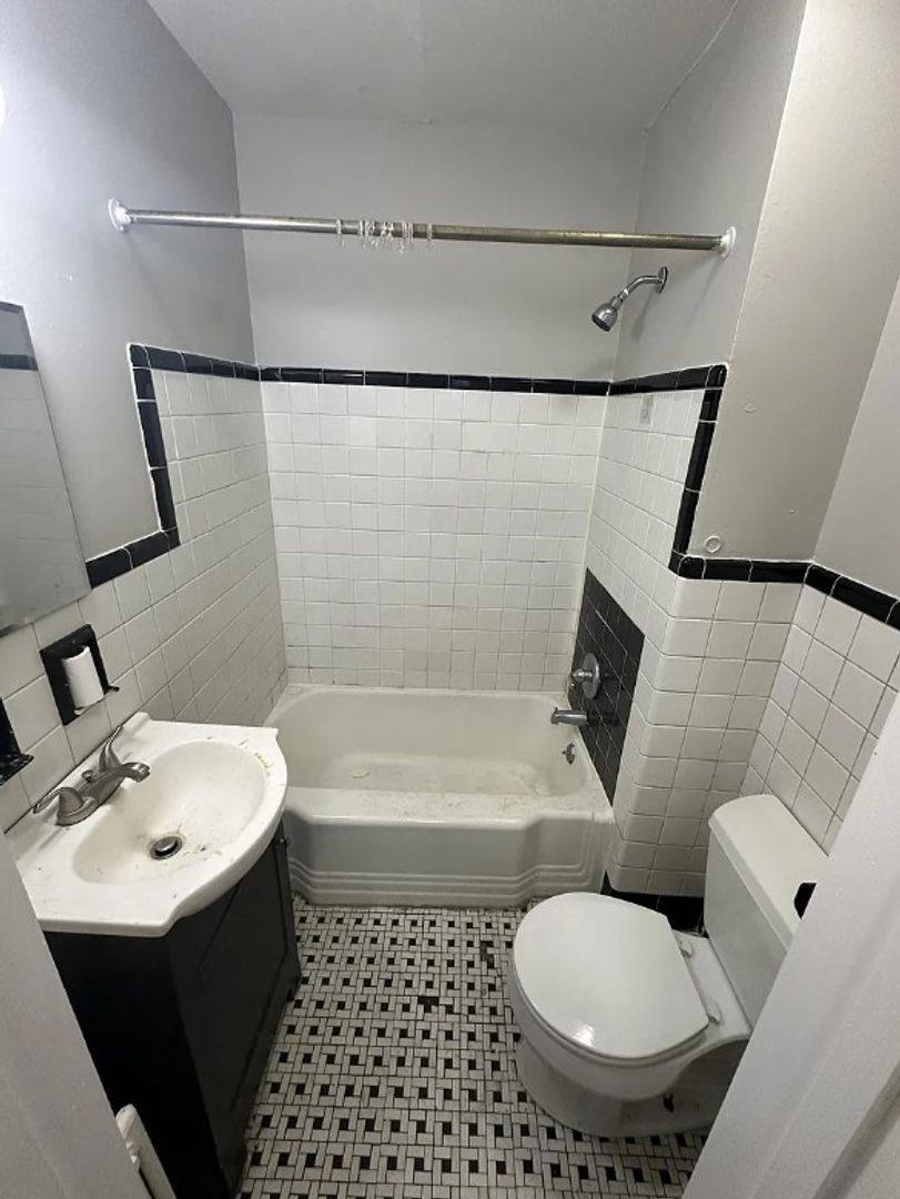 Apartment for rent at 236 Lark St #2R, Albany, NY 12210