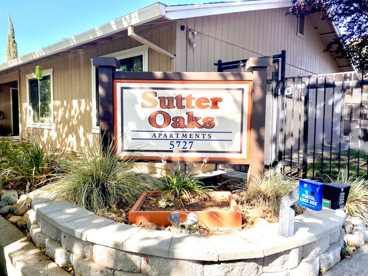 Apartment for rent at 5727 Sutter Ave, Carmichael, CA 95608
