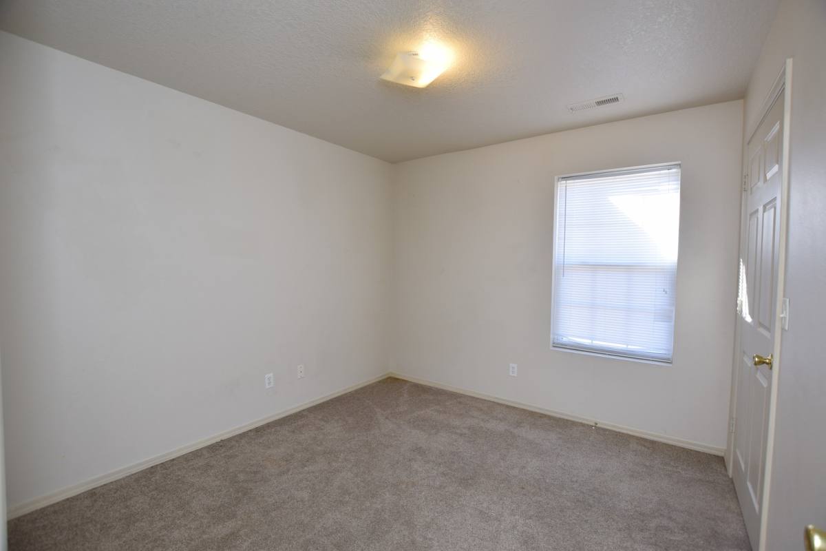 Apartment for rent at 1714 Redbud, Joplin, MO 64801