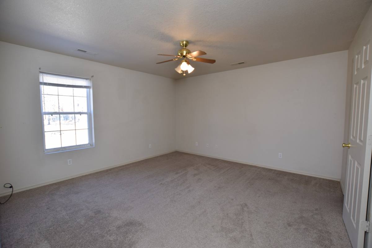 Apartment for rent at 1714 Redbud, Joplin, MO 64801