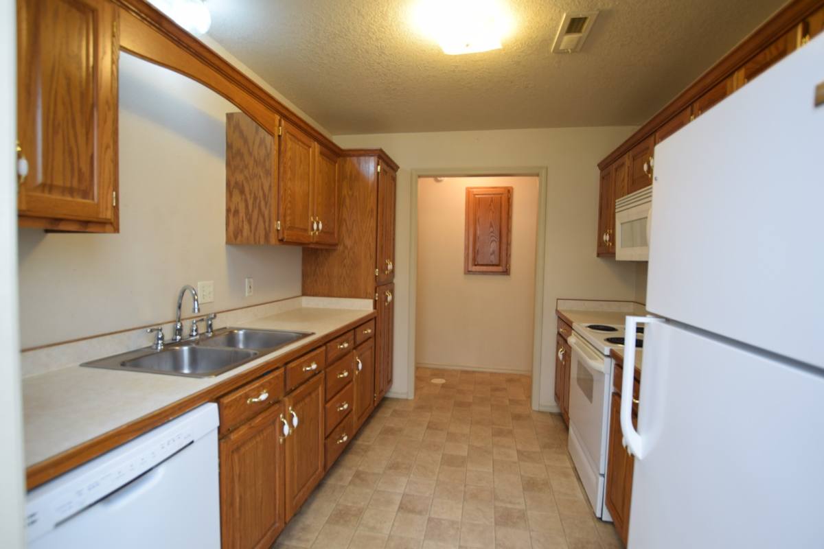 Apartment for rent at 1714 Redbud, Joplin, MO 64801