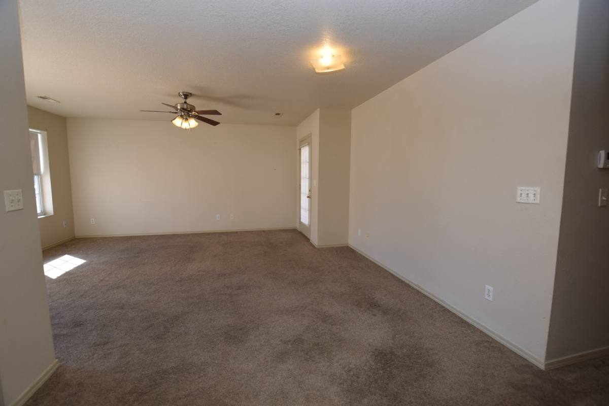Apartment for rent at 1714 Redbud, Joplin, MO 64801