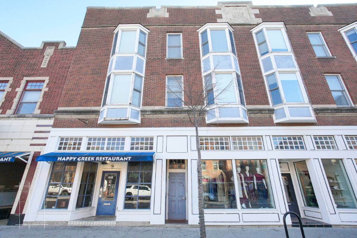 Apartment for rent at 650-668 N High St 10-26 E Russell, Columbus, OH 43215