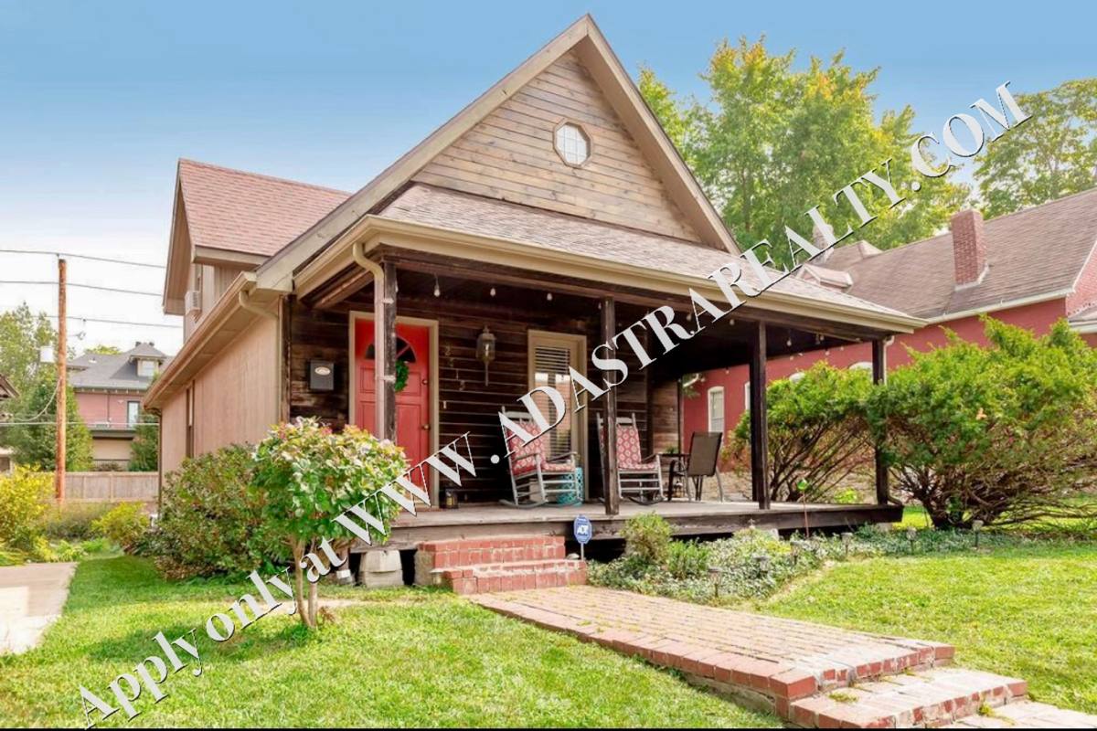 House for rent at 2715 Holmes St, Kansas City, MO 64109