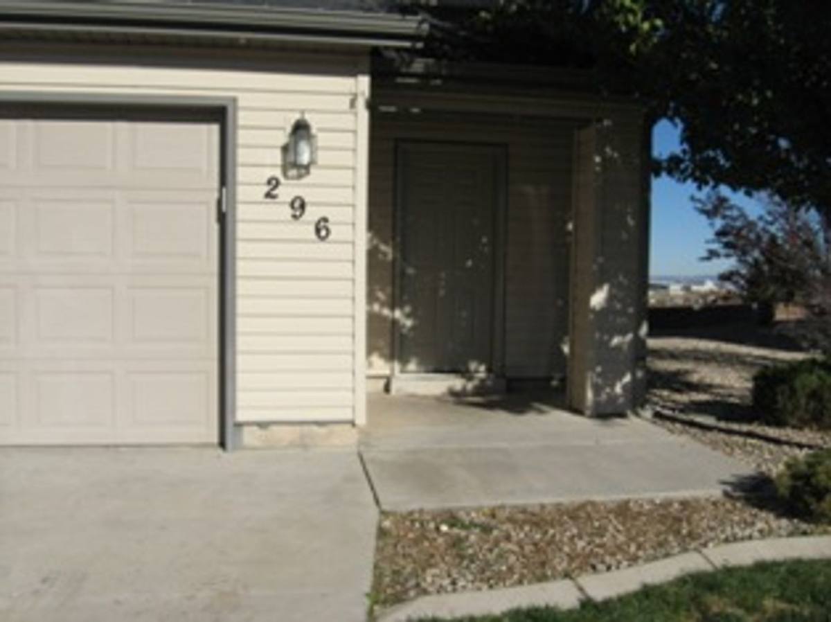 House for rent at 296 N Torrey Pines Dr, Cedar City, UT 84721