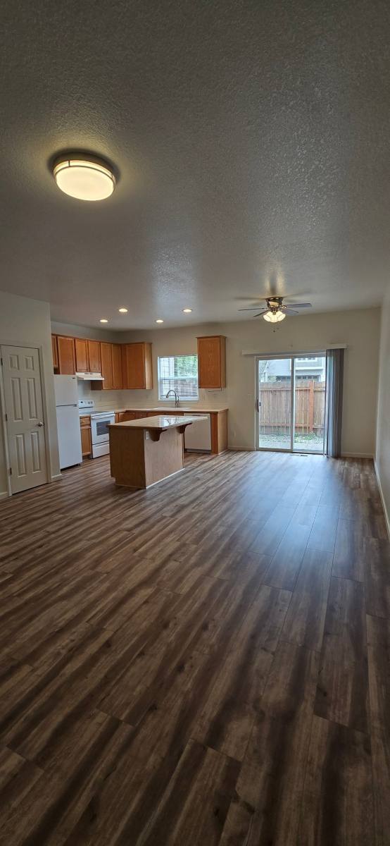 Townhouse for rent at 18558 SW Takena Court, Beaverton, OR 97003