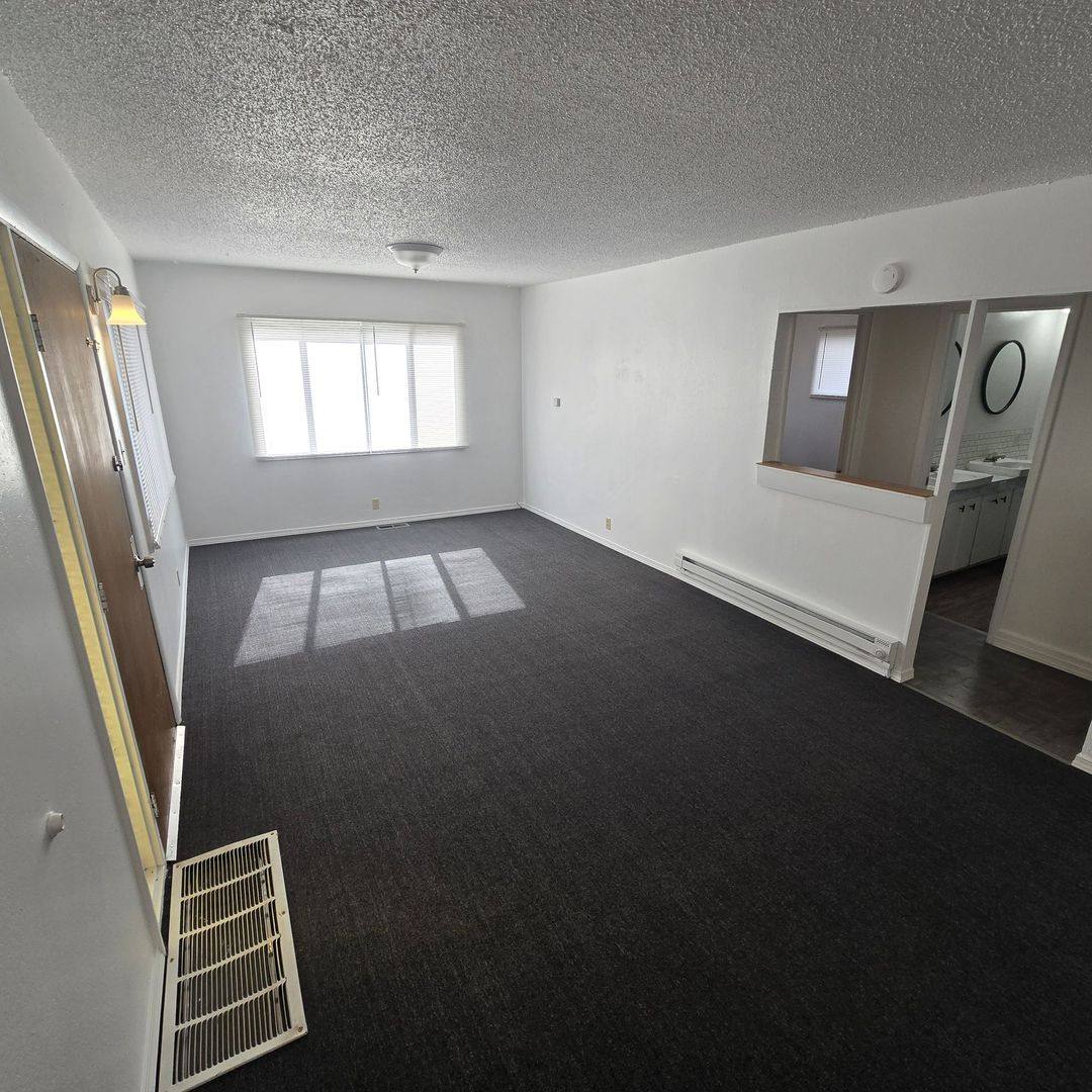 House for rent at 1000 California Ave, Klamath Falls, OR 97601