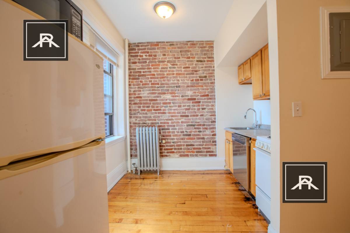 Apartment for rent at 1218 Commonwealth Ave #7, Allston, MA 02134