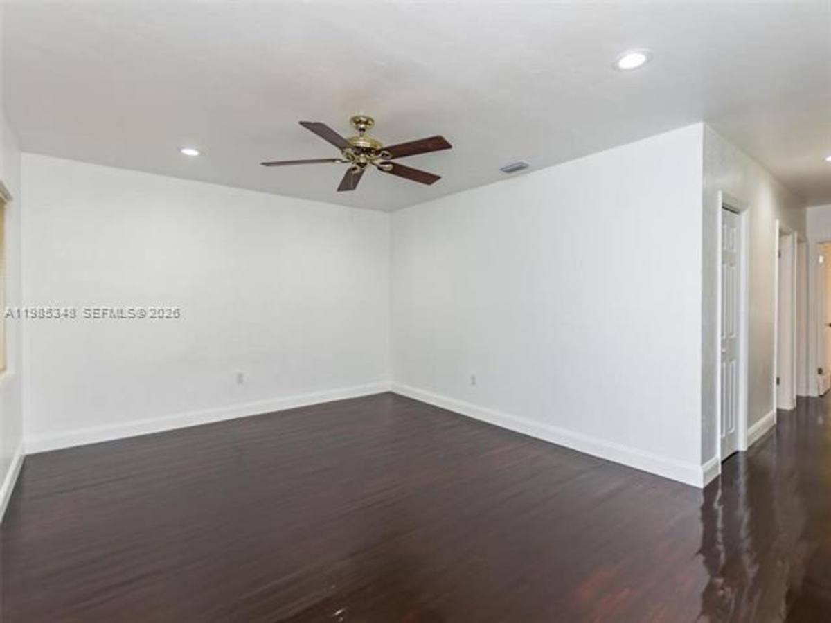 House for rent at 6300 NW 41st St, Miami, FL 33166