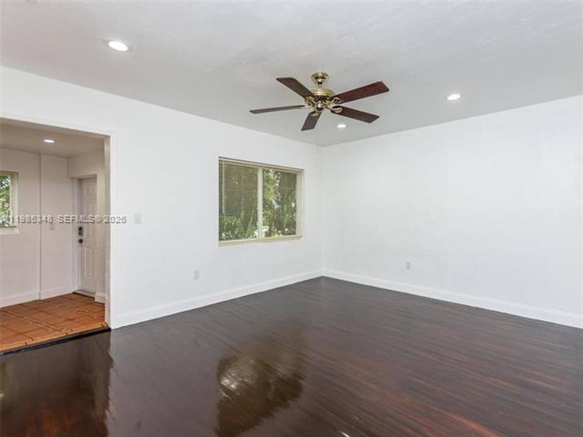 House for rent at 6300 NW 41st St, Miami, FL 33166