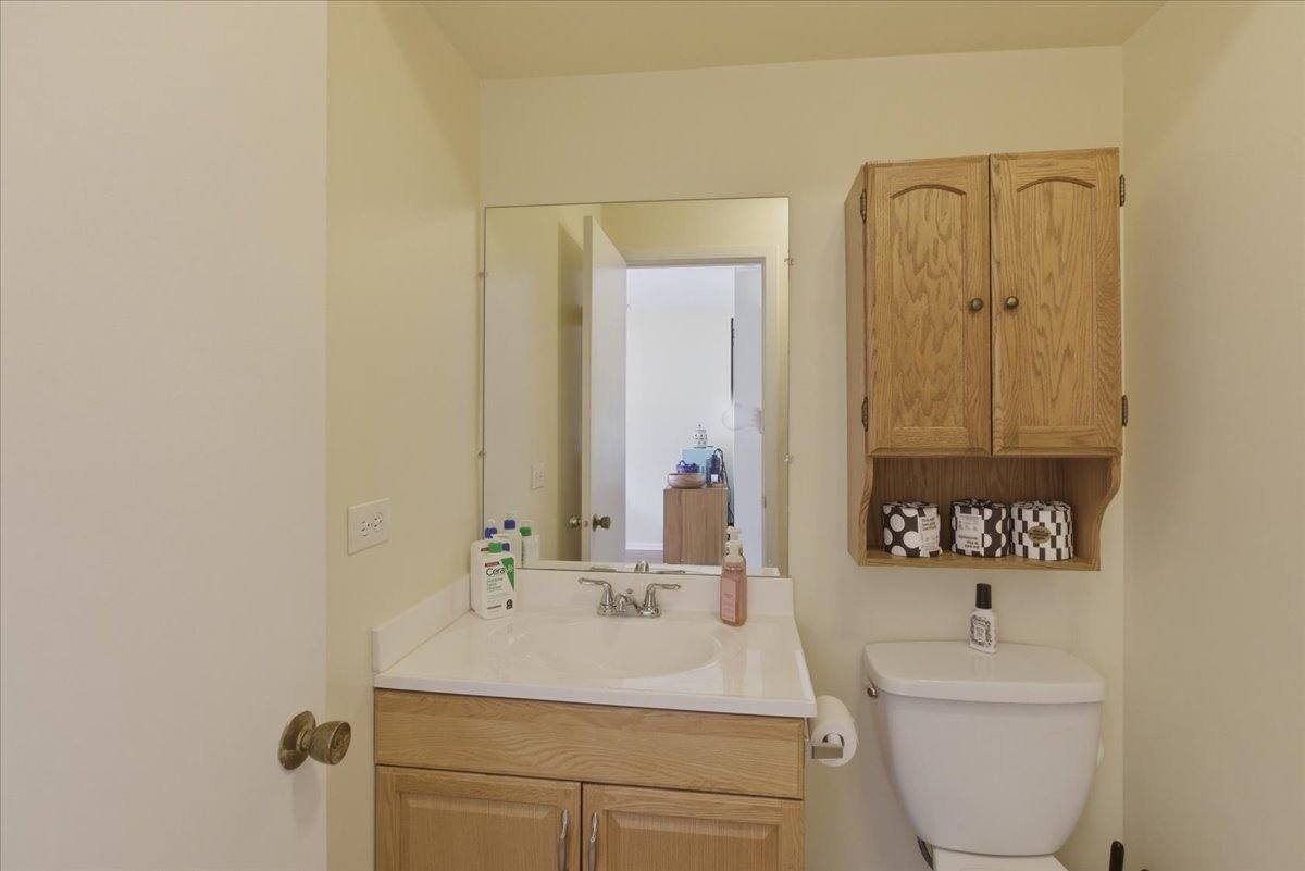 Townhouse for rent at 1631 Belle Plaine #TH, Chicago, IL 60613