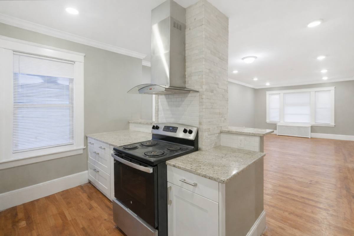 Apartment for rent at 131 Providence St, Worcester, MA 01604