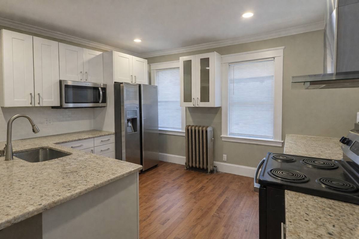Apartment for rent at 131 Providence St, Worcester, MA 01604