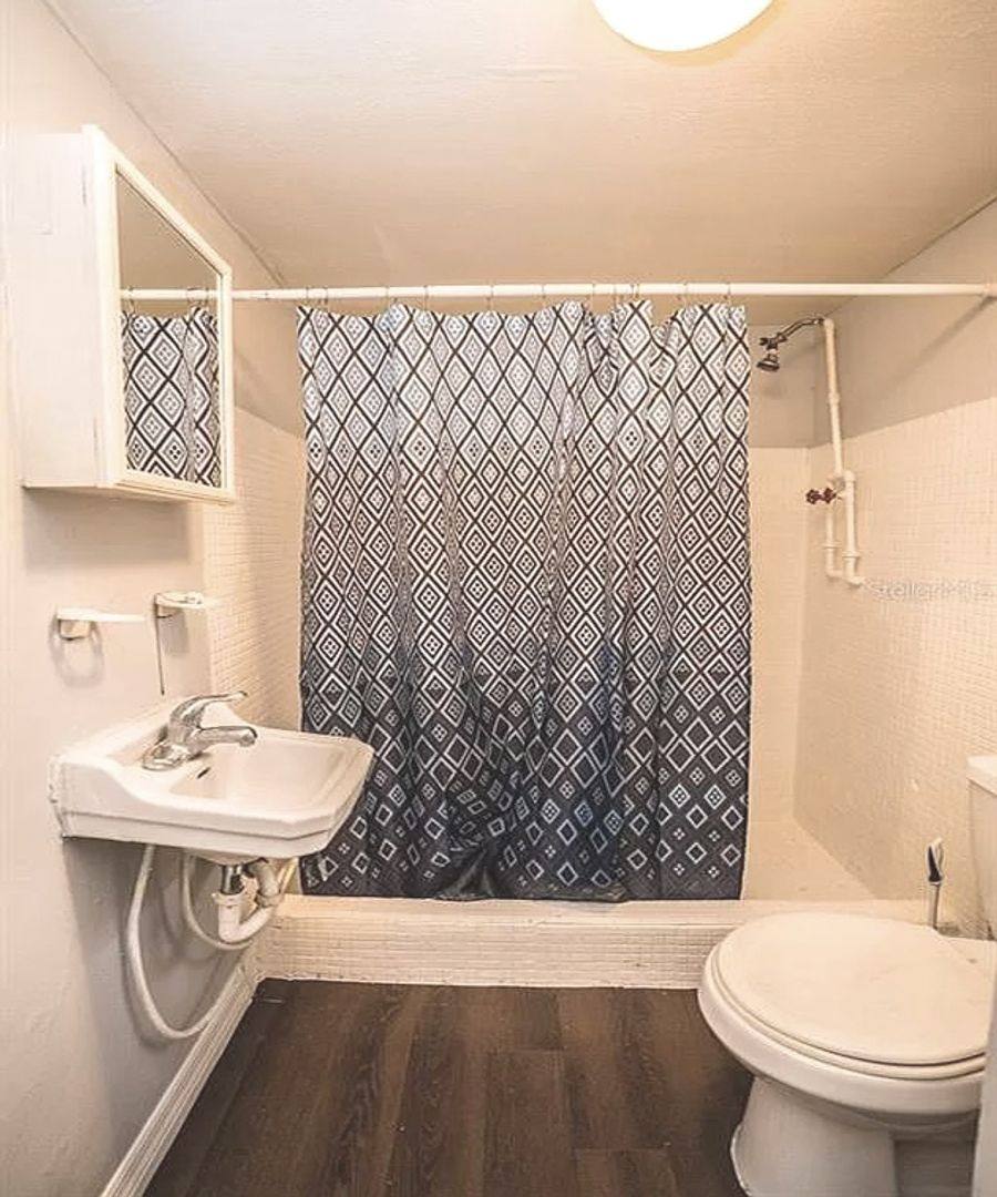 Apartment for rent at 8724 N Tampa St, Tampa, FL 33604