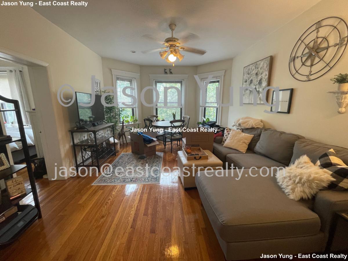 Apartment for rent at 1482 Beacon St #33, Brookline, MA 02446