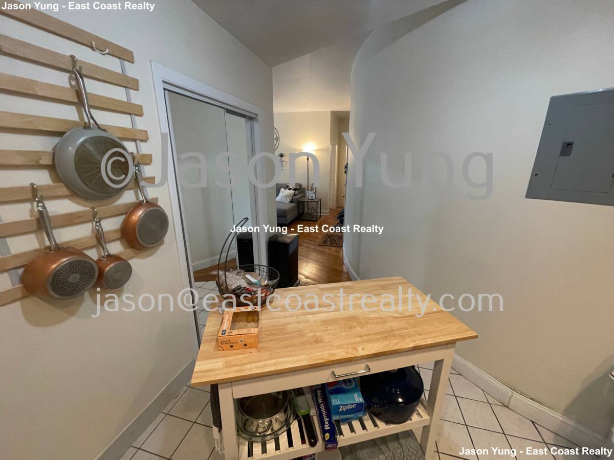 Apartment for rent at 1482 Beacon St #33, Brookline, MA 02446