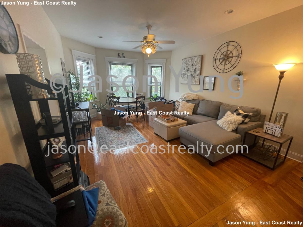 Apartment for rent at 1482 Beacon St #33, Brookline, MA 02446