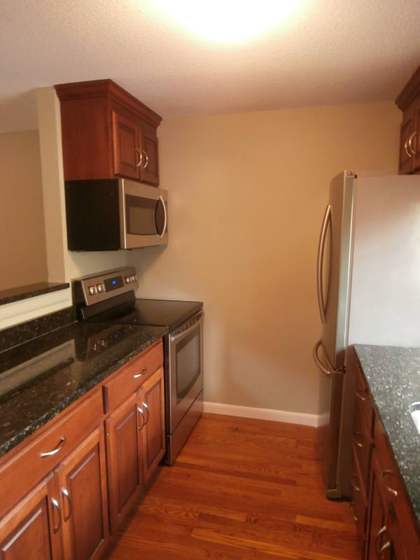 Apartment for rent at 42 N Main St #48, West Hartford, CT 06107