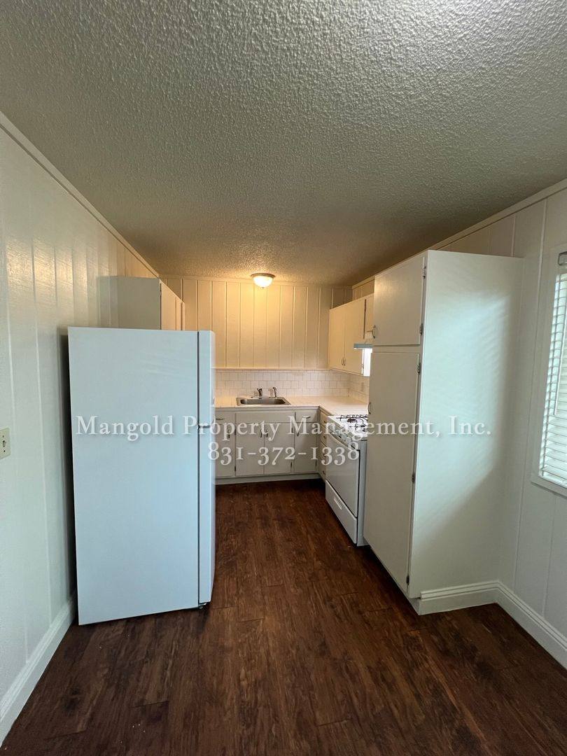 Apartment for rent at 333 W Laurel Dr, Salinas, CA 93906