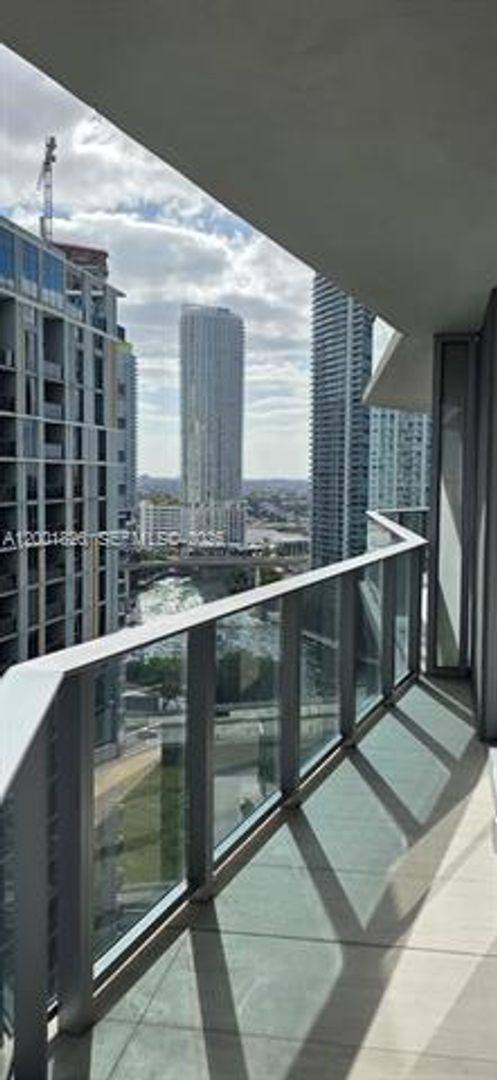 Apartment for rent at 77 SE #5, Miami, FL 33131