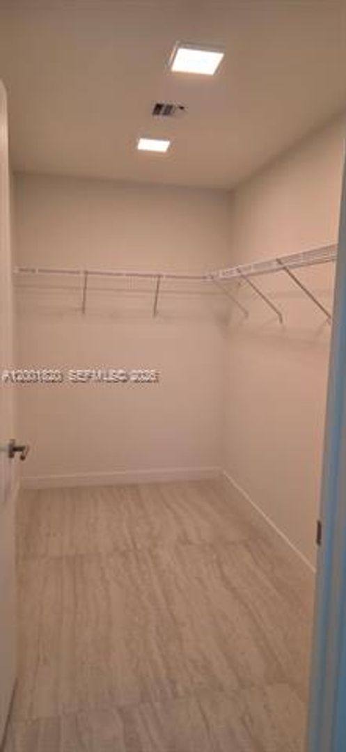 Apartment for rent at 77 SE #5, Miami, FL 33131