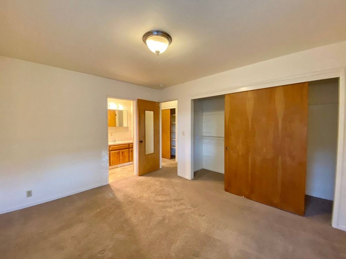 Apartment for rent at 2224-2252 Clay St, Napa, CA 94559