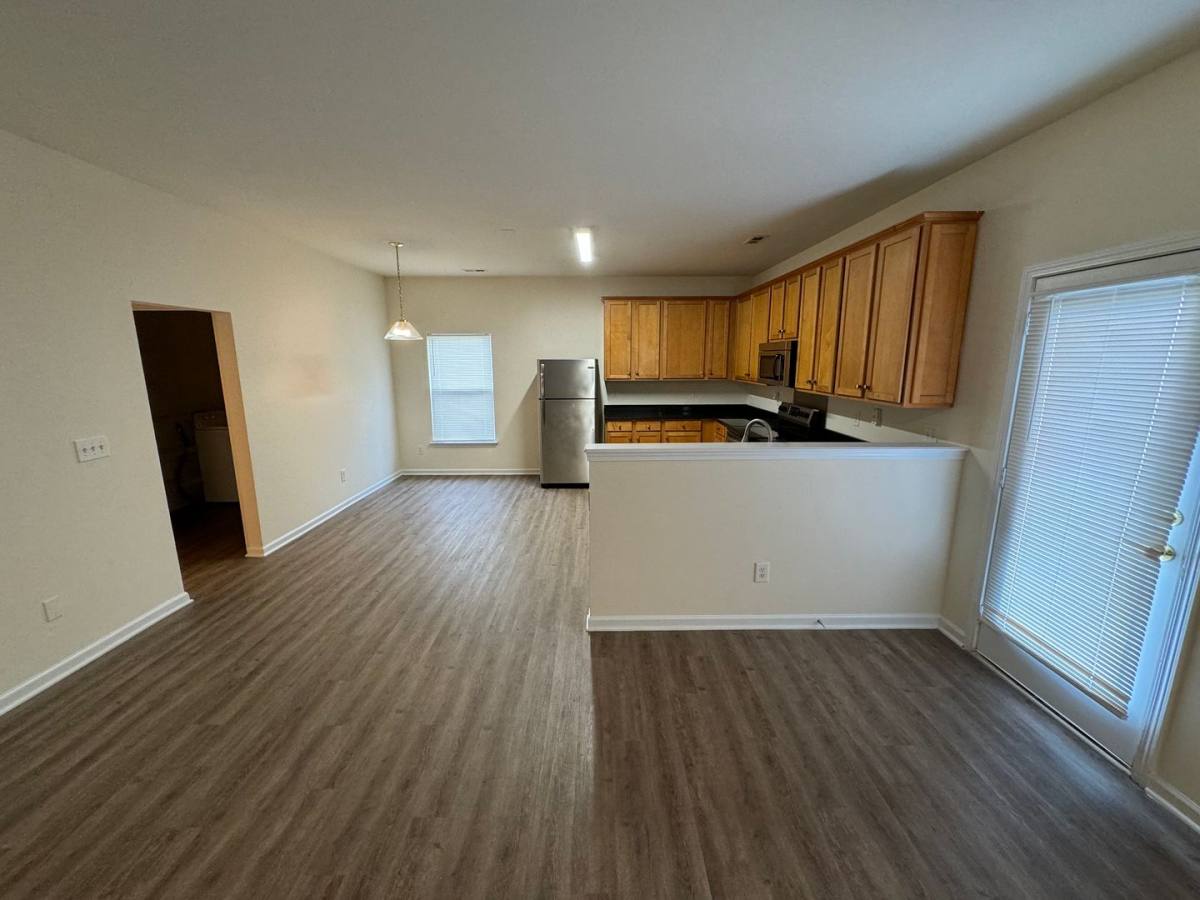 House for rent at 1420 Ladora Dr, Charlotte, NC 28262