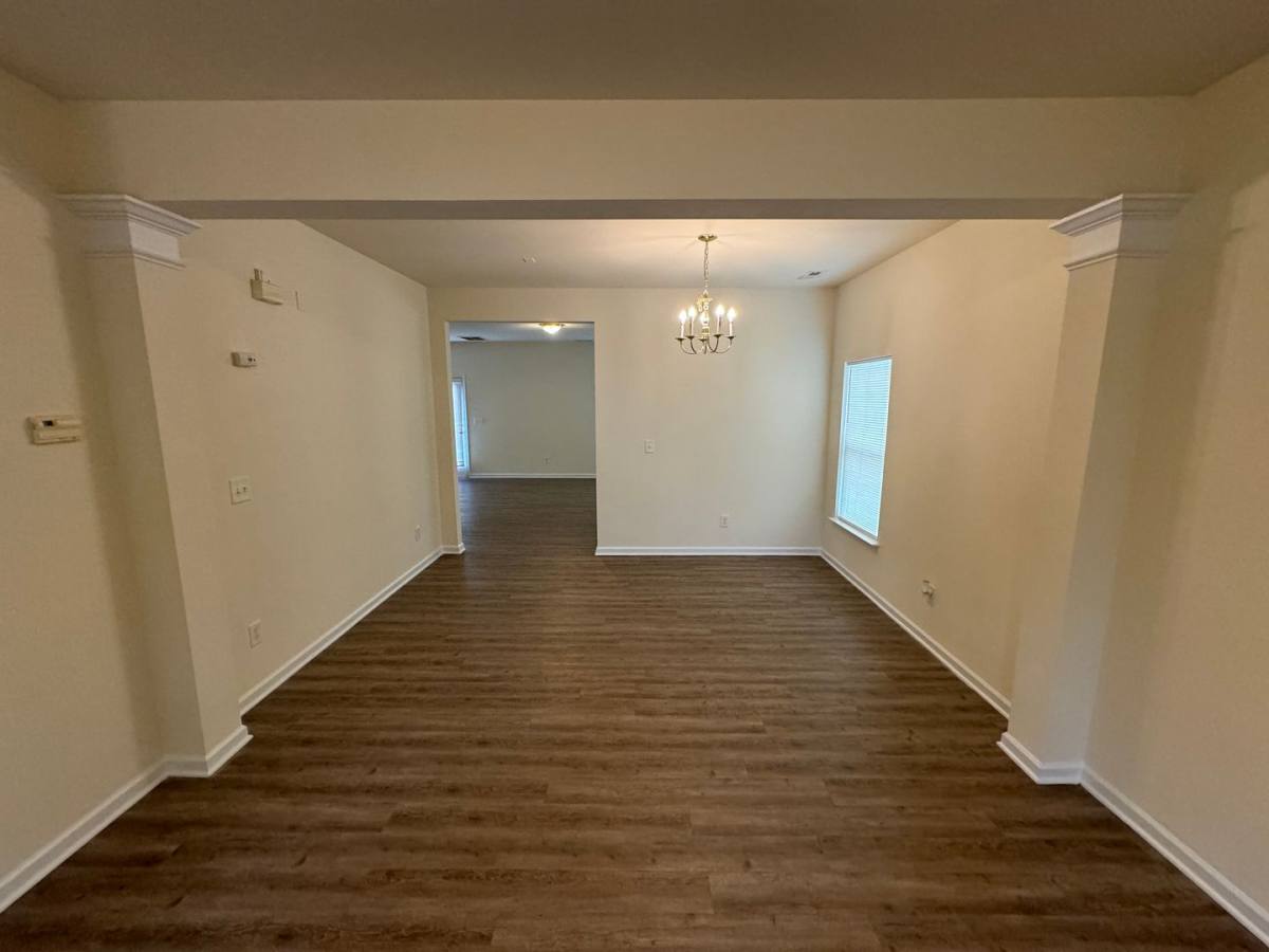 House for rent at 1420 Ladora Dr, Charlotte, NC 28262