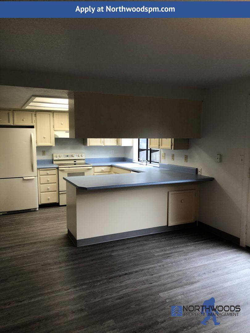 Townhouse for rent at 1202 Morrow Rd #C, Medford, OR 97504