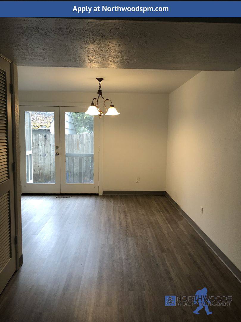Townhouse for rent at 1202 Morrow Rd #C, Medford, OR 97504
