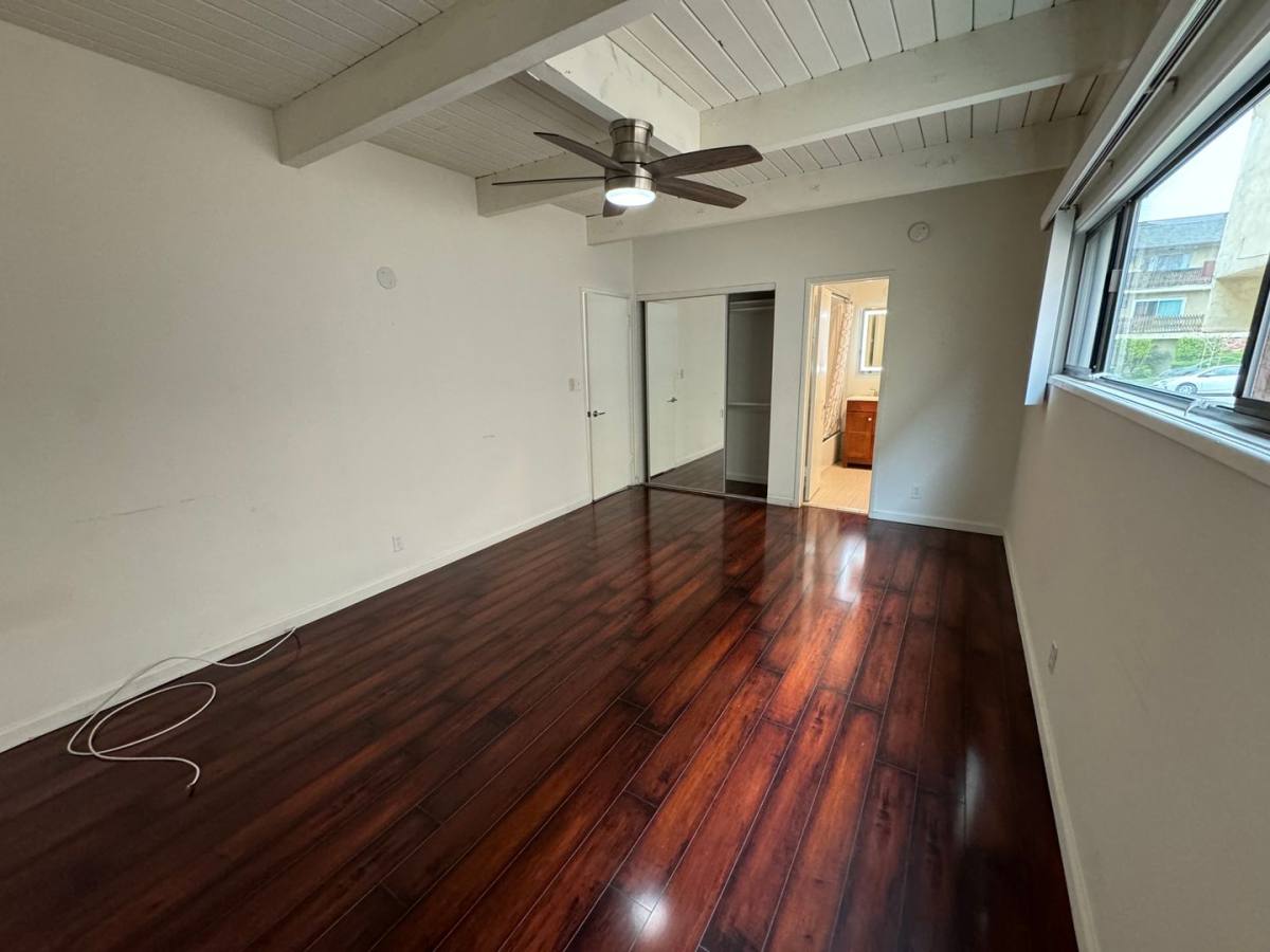 Apartment for rent at 3538 Keystone Ave, Los Angeles, CA 90034