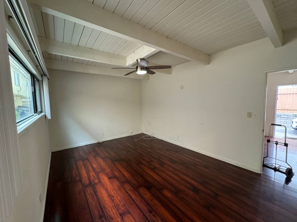 Apartment for rent at 3538 Keystone Ave, Los Angeles, CA 90034
