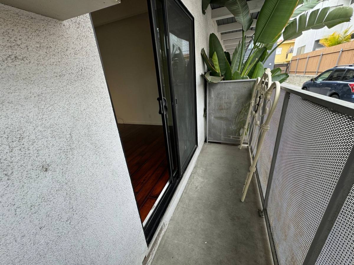 Apartment for rent at 3538 Keystone Ave, Los Angeles, CA 90034