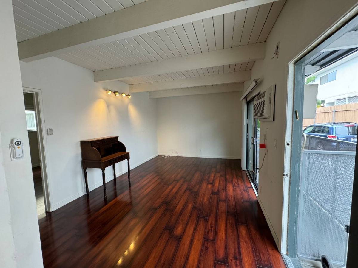 Apartment for rent at 3538 Keystone Ave, Los Angeles, CA 90034
