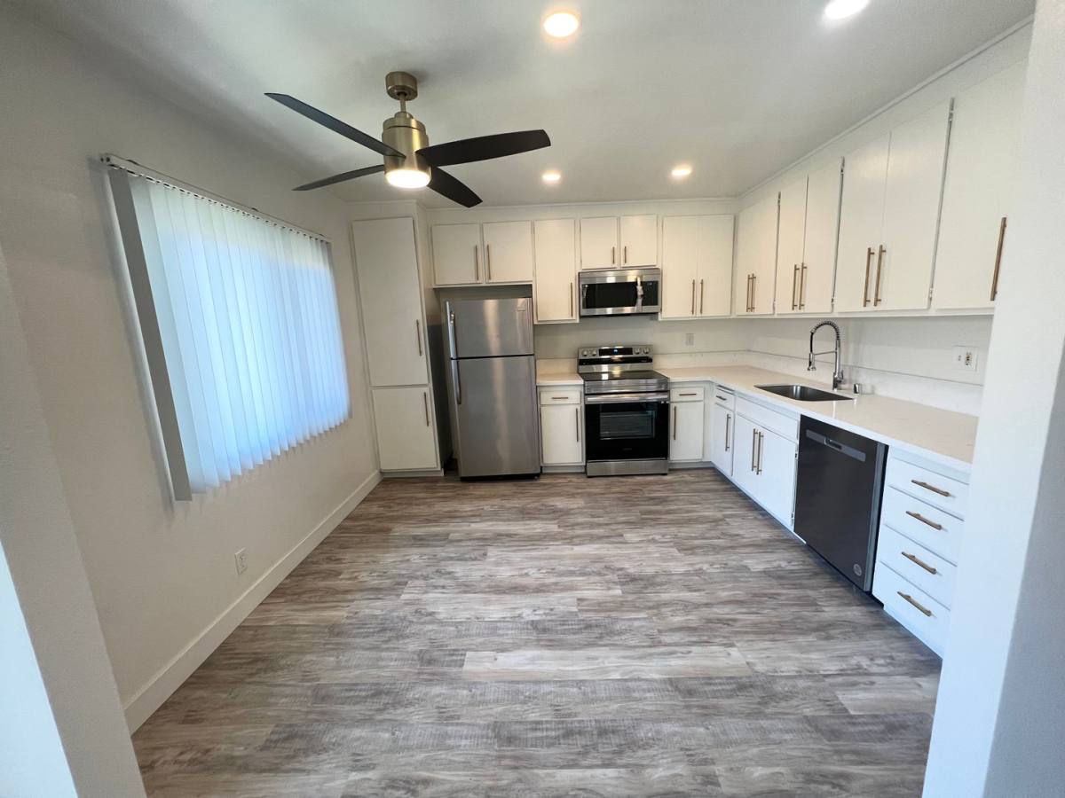 Apartment for rent at 3359 Mentone Ave, Los Angeles, CA 90034