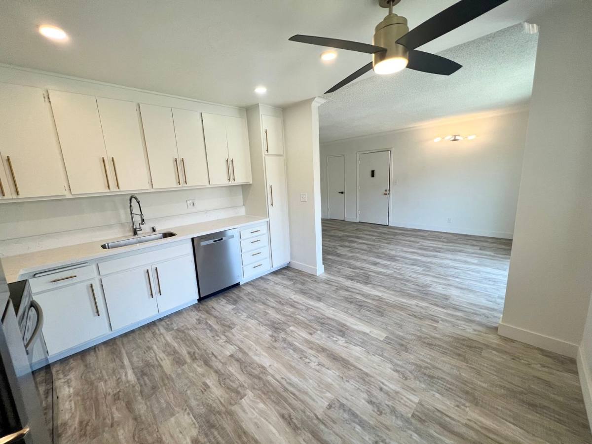 Apartment for rent at 3359 Mentone Ave, Los Angeles, CA 90034