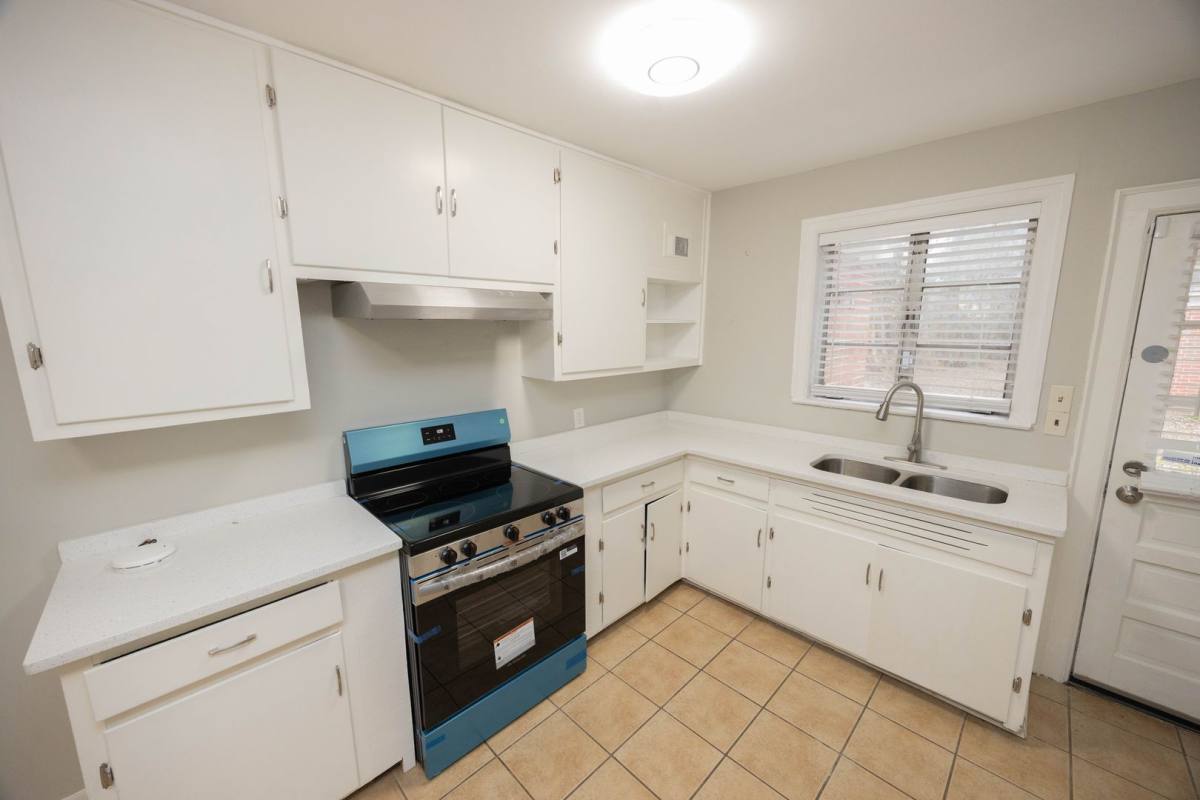 Apartment for rent at 2058 Woodley Rd, Montgomery, AL 36111