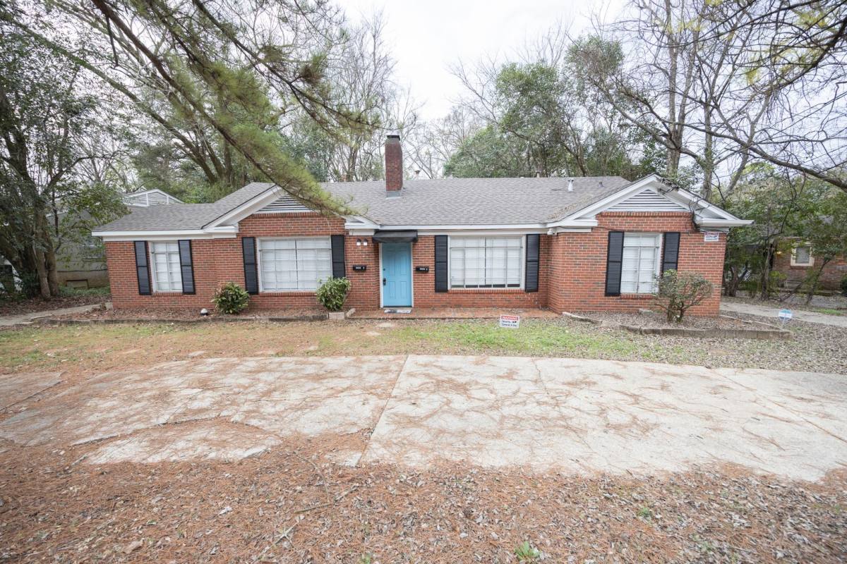 Apartment for rent at 2058 Woodley Rd, Montgomery, AL 36111