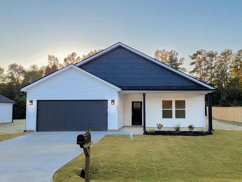 House for rent at 206 Essex Dr, Clinton, SC 29325