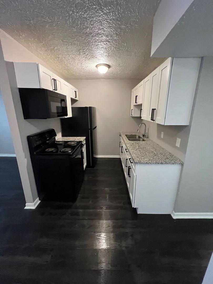Apartment for rent at 538 N 24th St, Lincoln, NE 68503