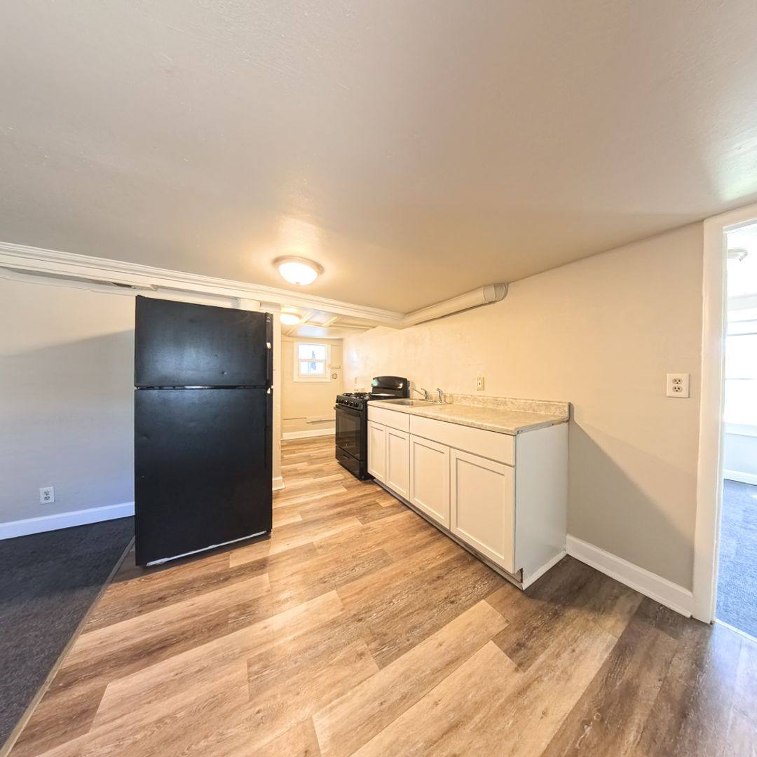 Apartment for rent at 2938 E Euclid Ave, Des Moines, IA 50317