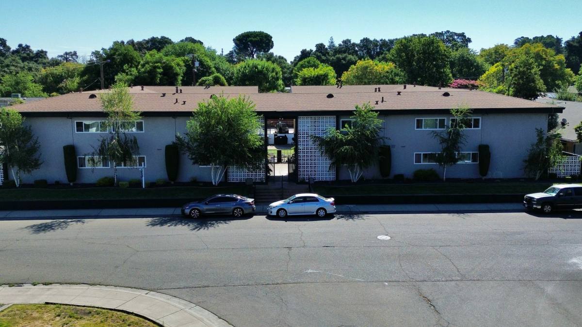 Apartment for rent at 7734 Brentwood Dr, Stockton, CA 95207