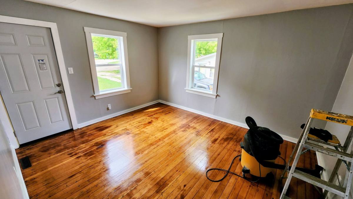 House for rent at 1718 N St, Sterling, IL 61081